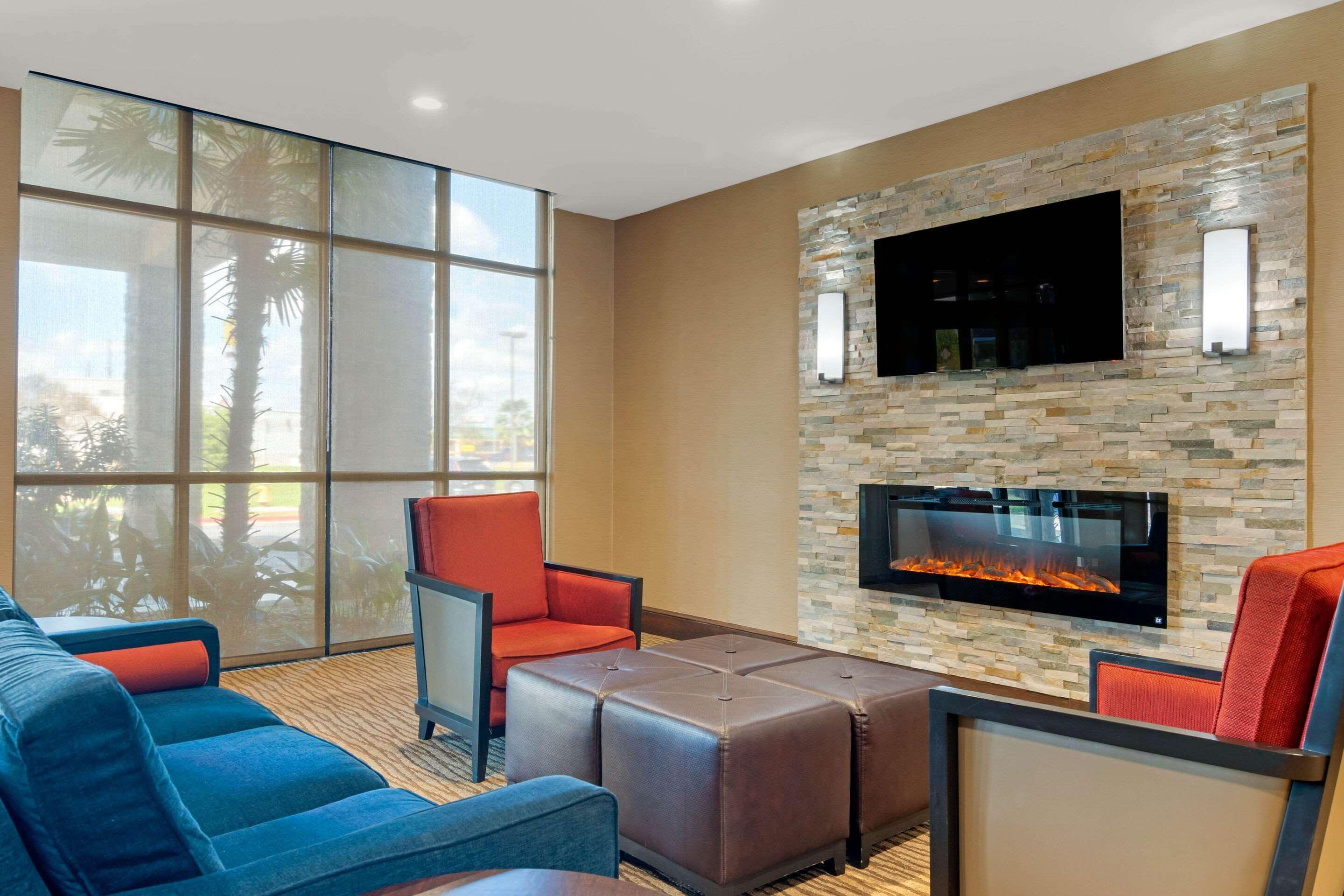 Comfort Suites Byron Warner Robins Εξωτερικό φωτογραφία